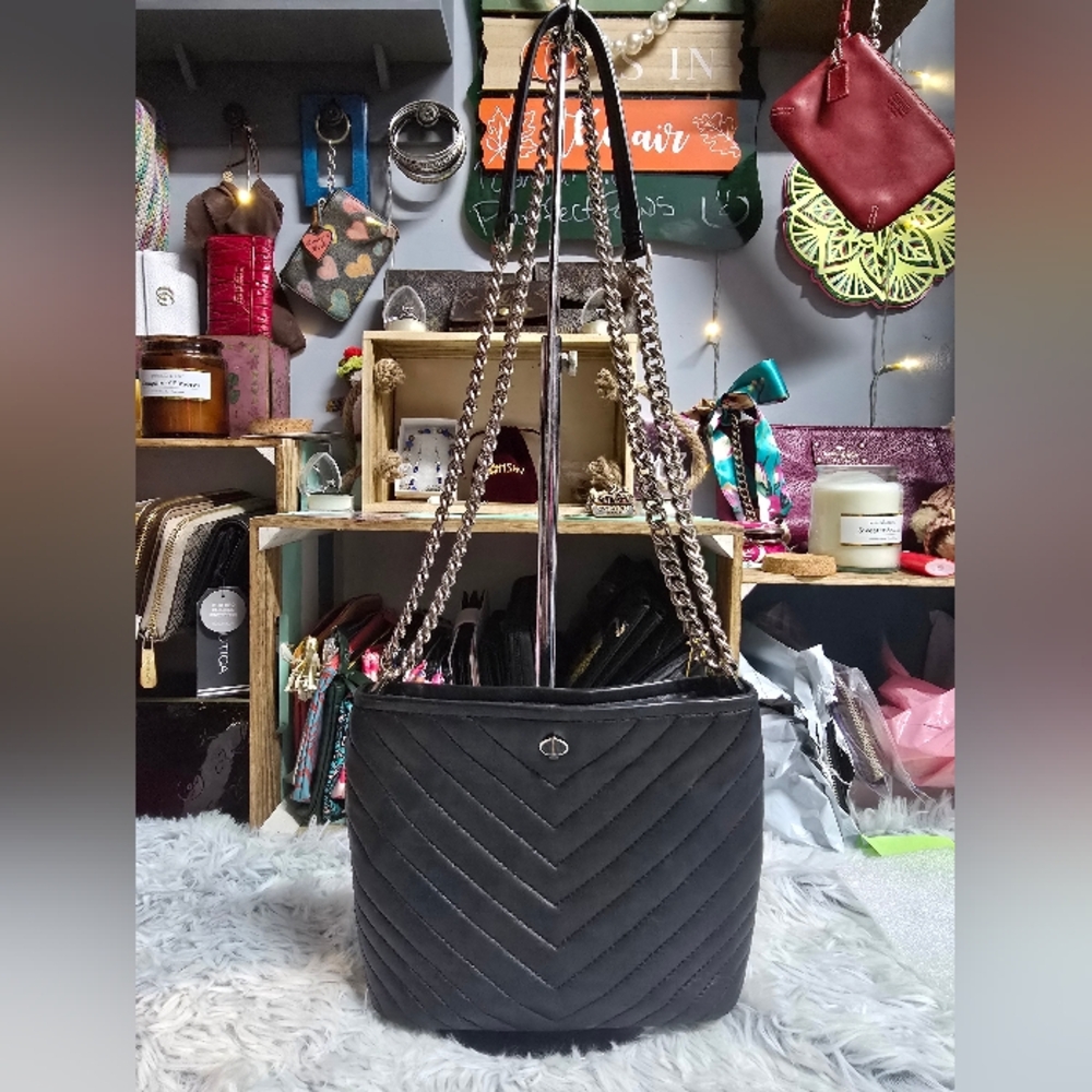 guc Kate Spade black leather crossbody/shoulder bag
